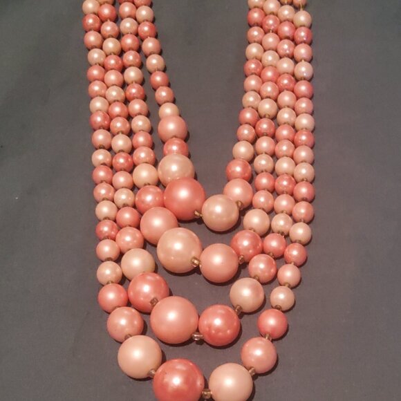 VINTAGE PINK 4 STRAND NECKLACE BY MAKER JAPAN SALE - Picture 6 of 7
